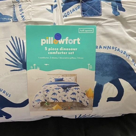 Pillowfort Navy Dinosaur Comforter Set - Full/Queen